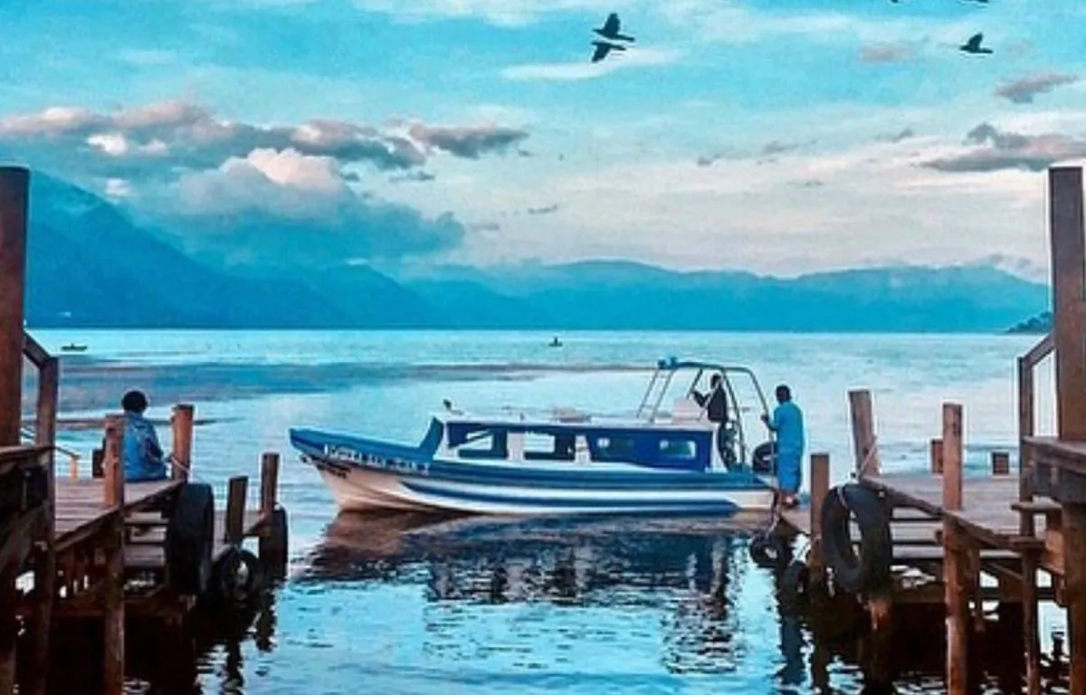 Mr. Mullets San Pedro La Laguna Un Destino Único en el Corazón de Guatemala