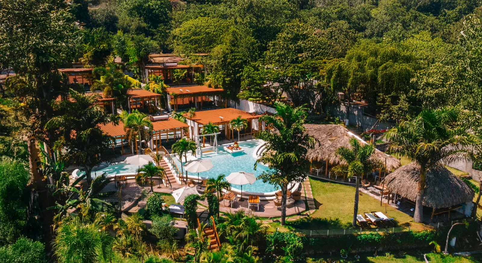 Sababa Resort frente al Lago de Atitlán